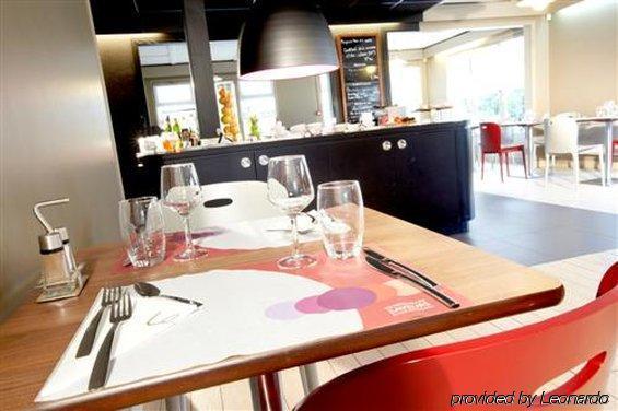 Campanile Grenoble Universite - Saint Martin D'Heres Restoran gambar